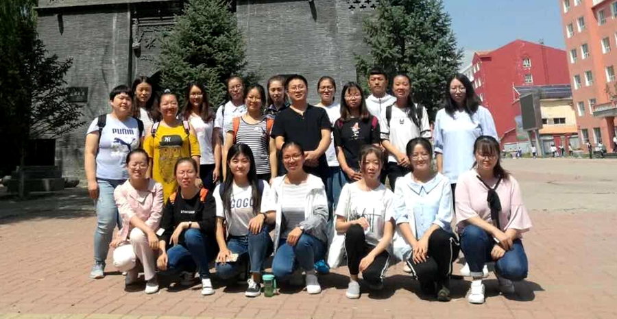 文学院师生圆满完成赴丰镇一中实习任务